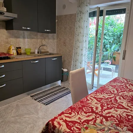 Appartamento Elisabeth House Giardini Naxos